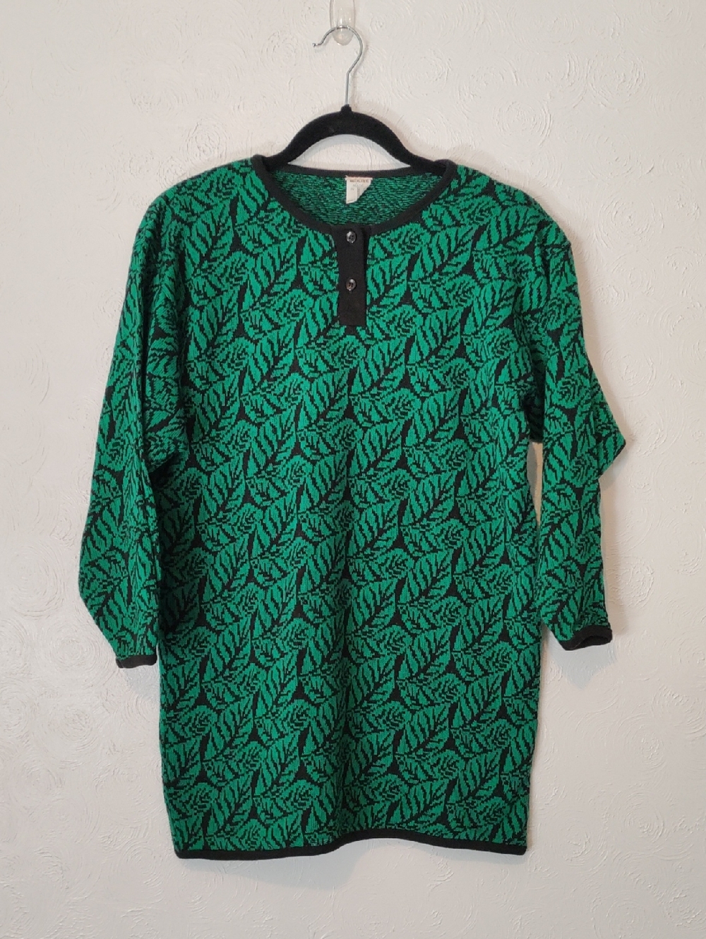 Green Leaf-Pattern Knit Tunic Sweater